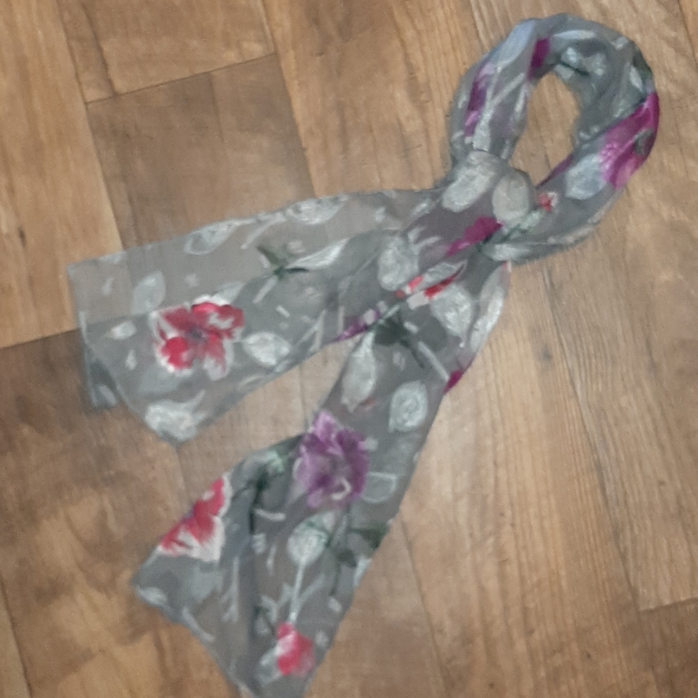 NWOT Collection XIIX Hand Painted Look Scarf